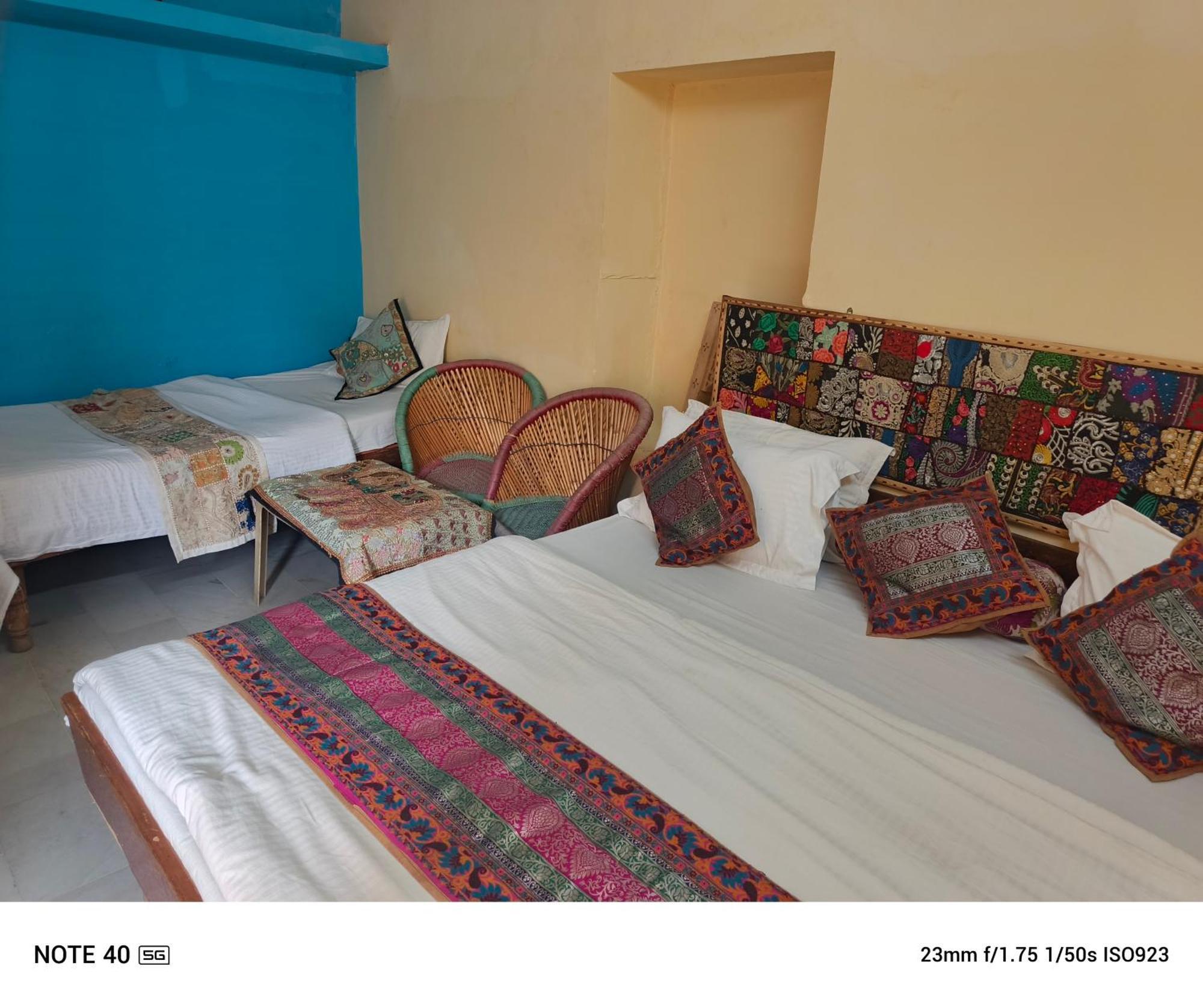 Neem Guest House Jaisalmer Phòng bức ảnh
